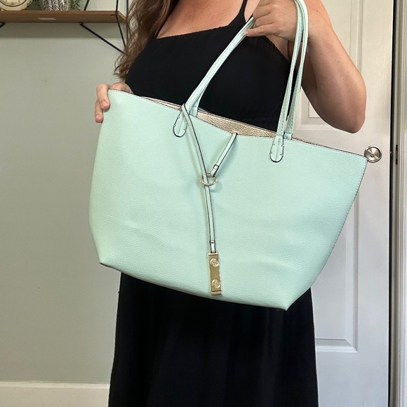 Reversible tote - Picture 3 of 4